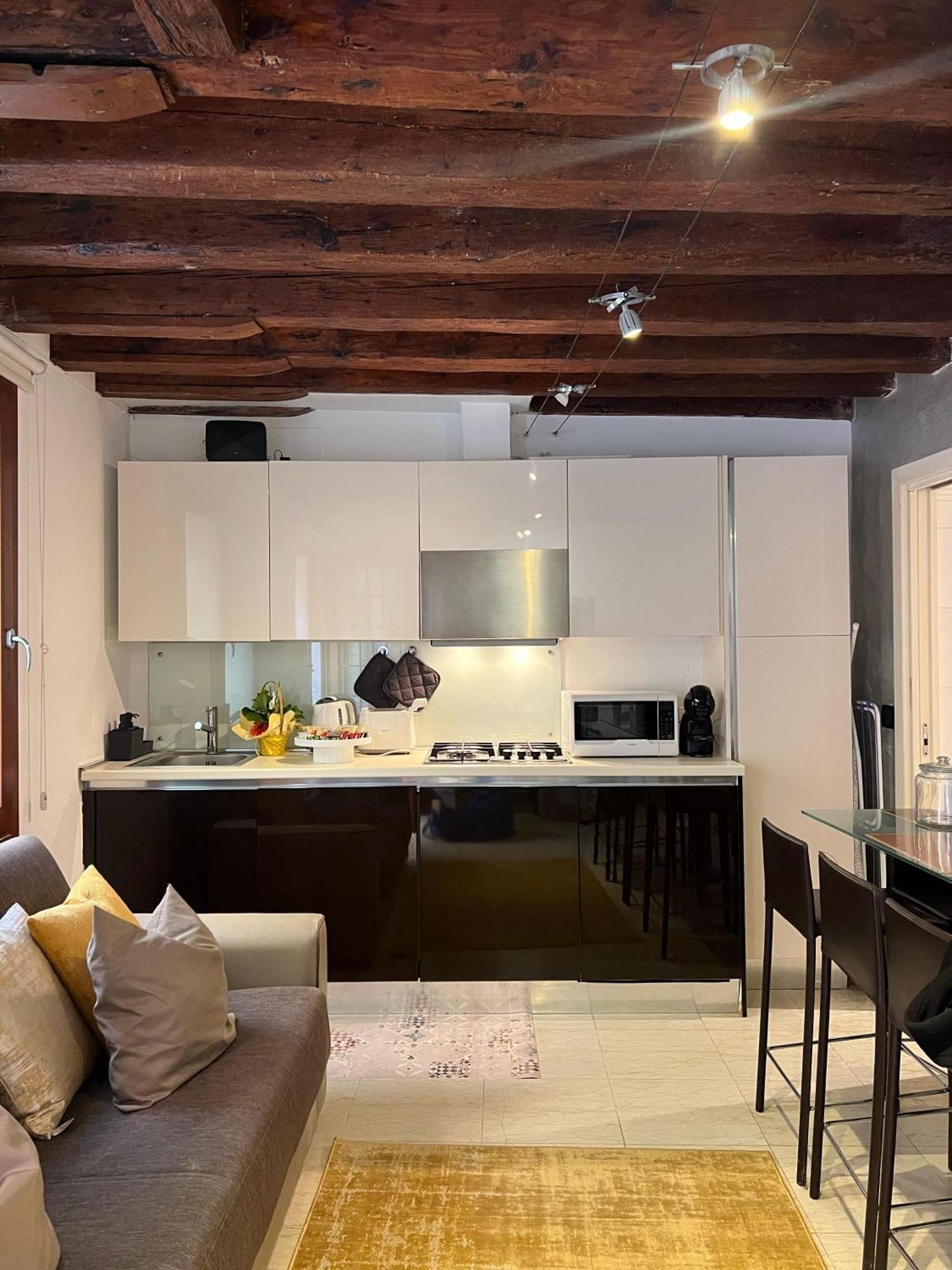 Ln Homes - Ca' Tiepolo Apartment